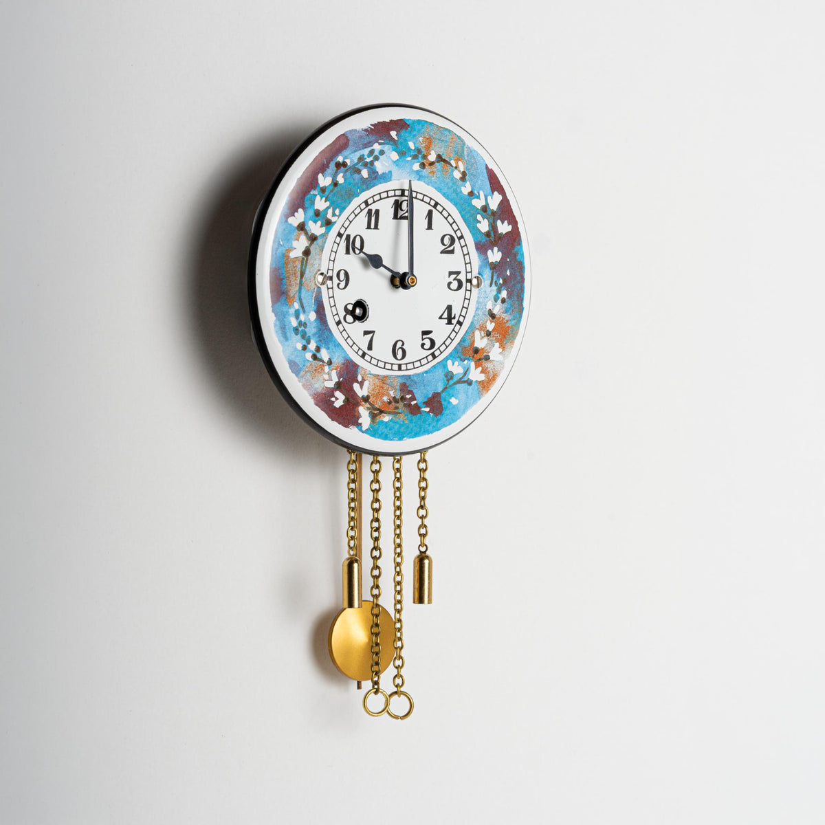 Wanduhr "Blütenkranz", rund Ø 100 mm, Emailleschild, Siebentagewerk