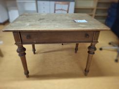 Esstisch mit Schublade 