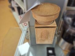 Mehlmühle aus Holz 