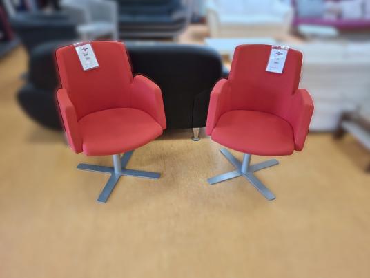Designer Stuhl je 