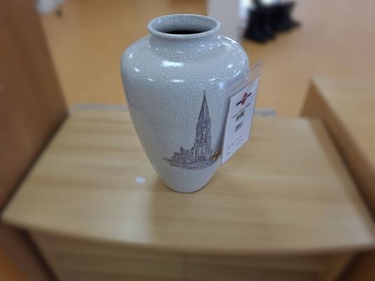 Vase im Freiburg Design 