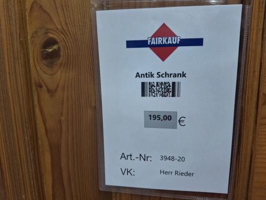 Antiker Schrank 