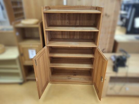 Regalschrank 