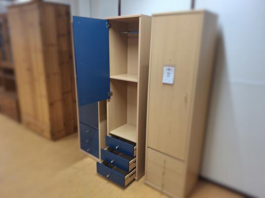 Schrank blau 