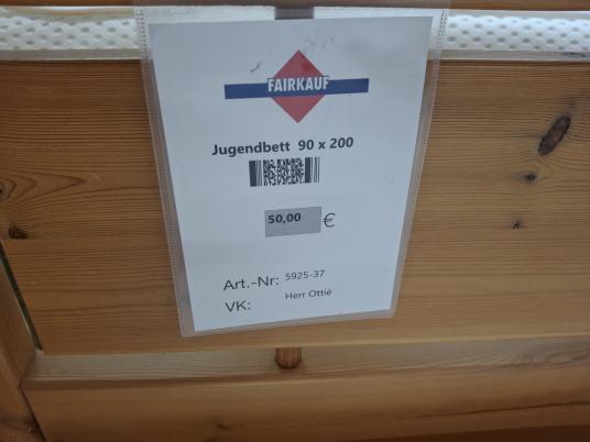 Jugendzimmer Bett+ Rost 