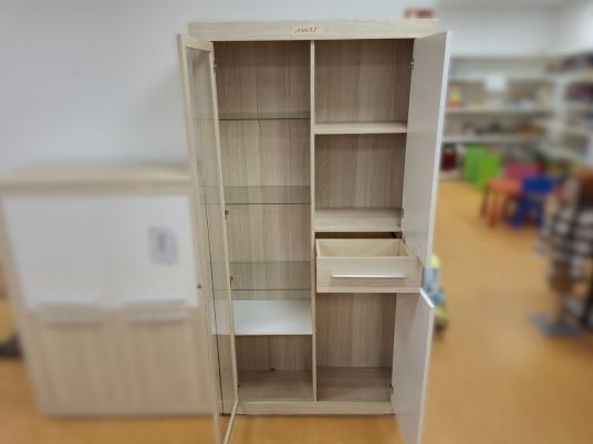 Vitrinenschrank 