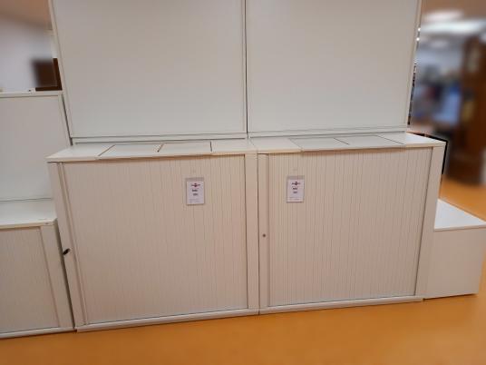 Verschiedene Büro Schränke / Zwischen 55-30€ 